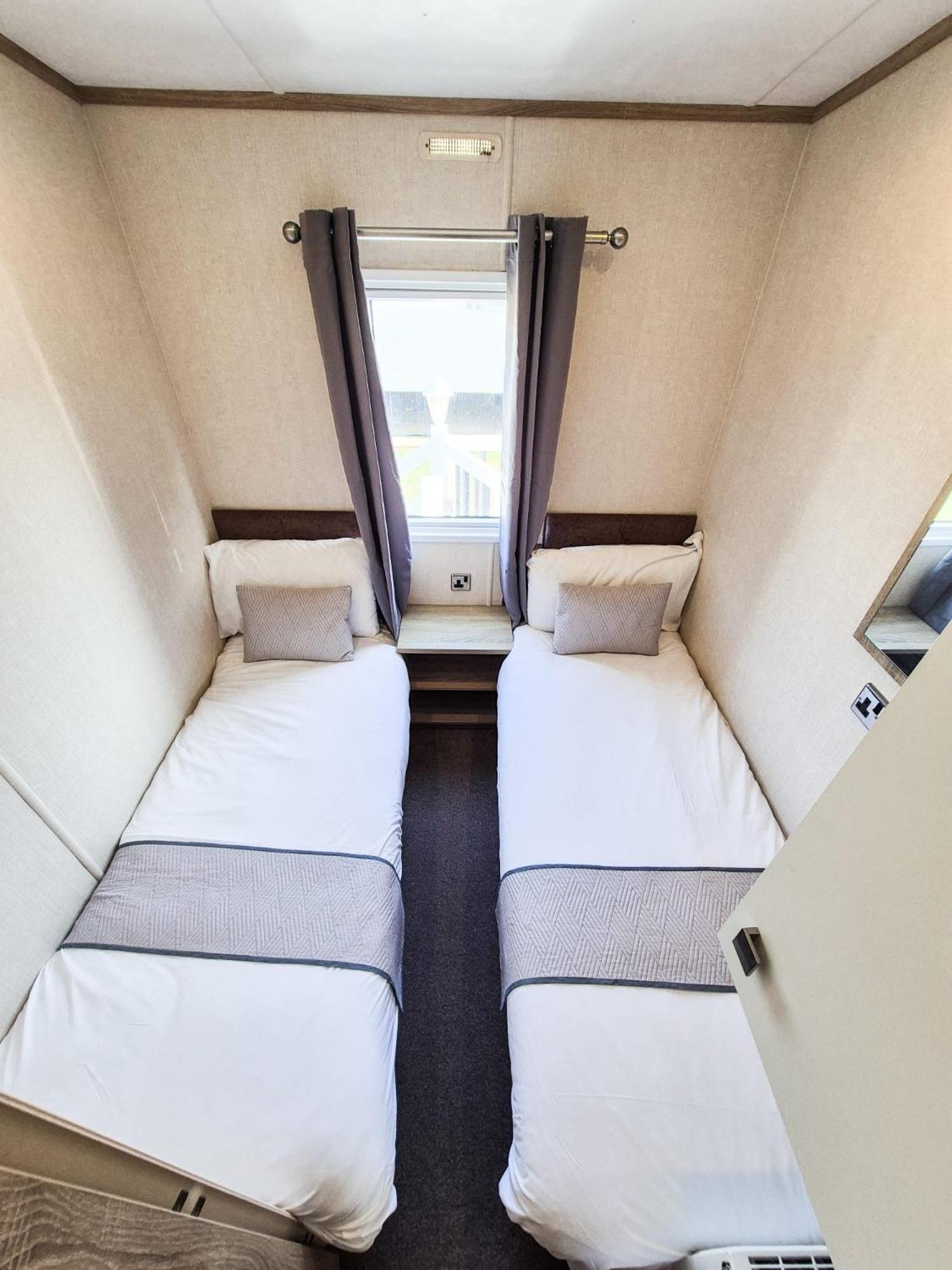 Birchington Vale - 2 Bedroom Holiday Home Margate Kültér fotó